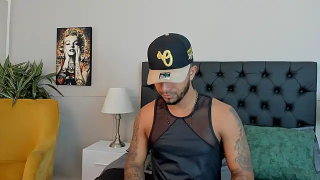 Robin Rief online show from October 12, 3:30 am