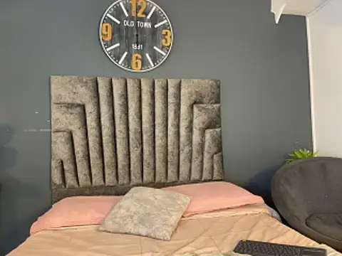 Robin Rief online show from March 15, 8:05 pm