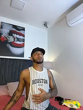 Robin Rief online show from February 12, 4:45 am