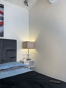 Robin Rief online show from February 25, 3:18 am