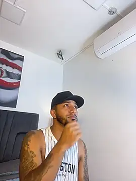 Robin Rief online show from February 28, 3:28 am