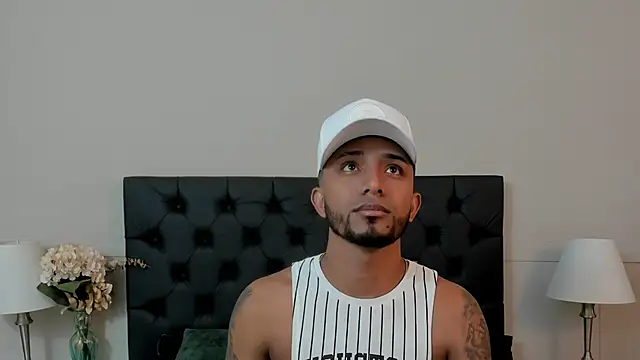 Robin Rief online show from September 25, 3:23 am