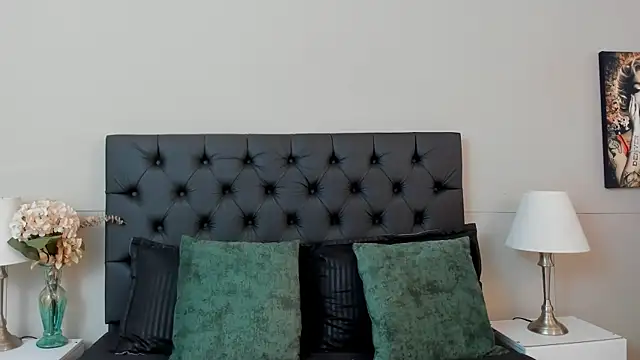 Robin Rief online show from September 27, 3:45 am