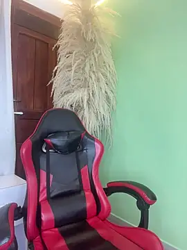 Robin Rief online show from February 4, 3:12 am