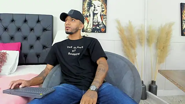 Robin Rief online show from March 9, 3:22 am