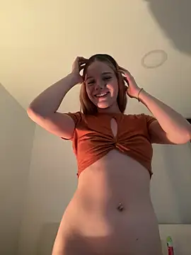 Snapshot of NicoleCut chatting on March 17, 1:46 am NicoleCut online show from March 17, 1:46 am
