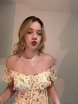 NicoleCut online show from March 13, 10:20 am