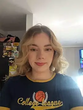 NicoleCut online show from May 25, 8:57 am