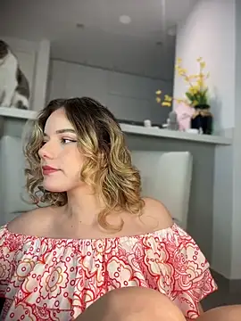 NicoleCut online show from June 1, 9:42 am