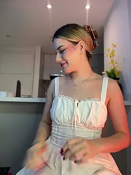 NicoleCut online show from March 28, 11:28 pm