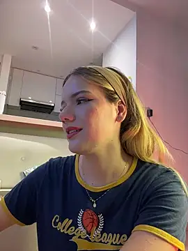 NicoleCut online show from March 7, 9:59 am