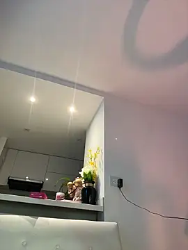 NicoleCut online show from March 8, 10:07 am