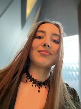 VelvetVixenI online show from May 12, 5:19 pm