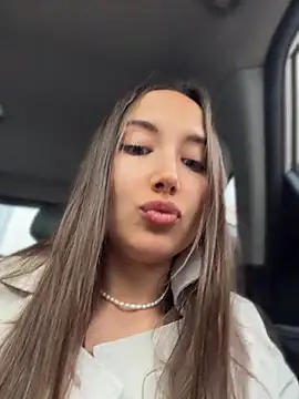 Snapshot of VelvetVixenI chatting on July 7, 4:54 pm VelvetVixenI online show from July 7, 4:54 pm