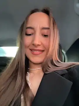 VelvetVixenI online show from April 18, 4:09 pm