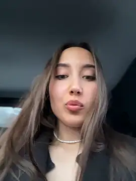 VelvetVixenI online show from April 13, 3:38 pm