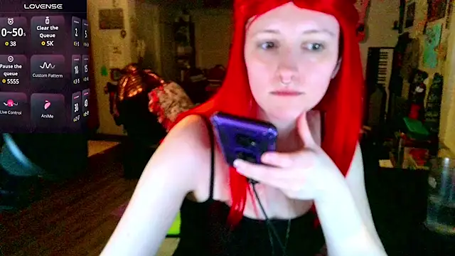 Snapshot of _hellostormy_ chatting on March 5, 9:27 am hellostormy online show from March 5, 9:27 am