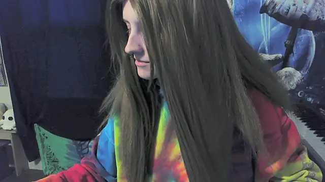  hellostormy  online show from April 8, 11:33 am