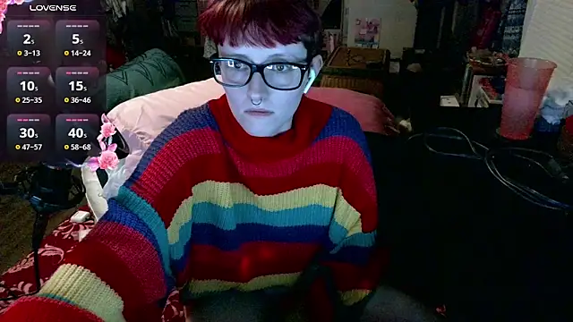 Snapshot of _hellostormy_ chatting on February 19, 12:46 am hellostormy online show from February 19, 12:46 am