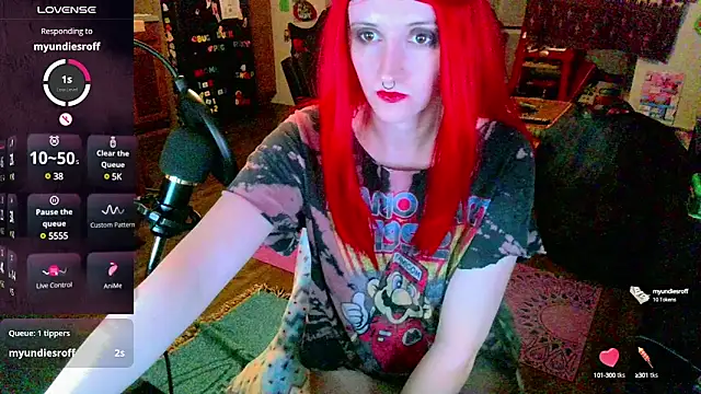 Snapshot of _hellostormy_ chatting on March 14, 4:21 am hellostormy online show from March 14, 4:21 am