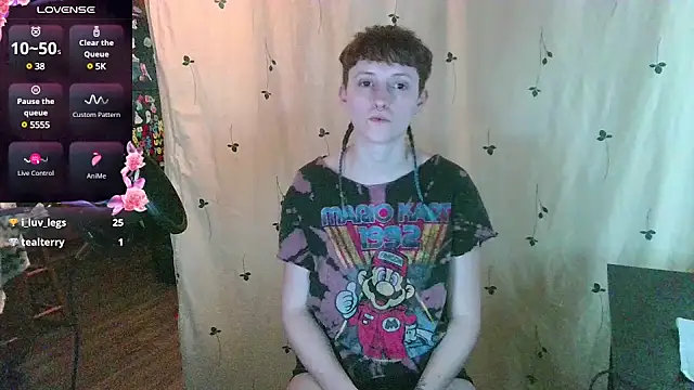Snapshot of _hellostormy_ chatting on February 5, 7:53 pm hellostormy online show from February 5, 7:53 pm
