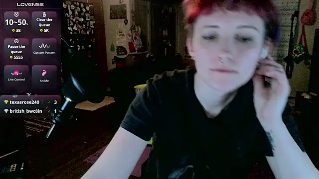 Snapshot of _hellostormy_ chatting on March 3, 10:06 am hellostormy online show from March 3, 10:06 am
