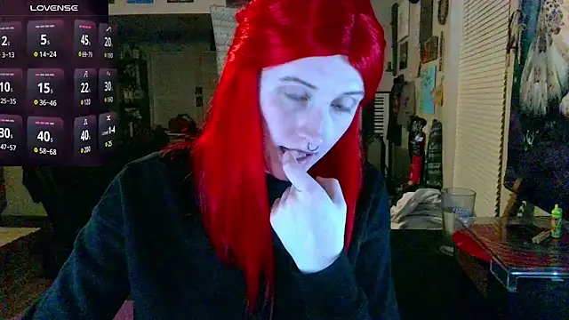 Snapshot of _hellostormy_ chatting on March 8, 2:45 am hellostormy online show from March 8, 2:45 am