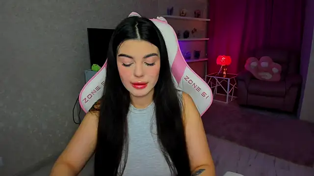 AlluringAriel online show from April 14, 11:15 am