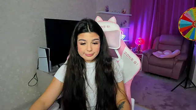 AlluringAriel online show from December 5, 7:34 pm