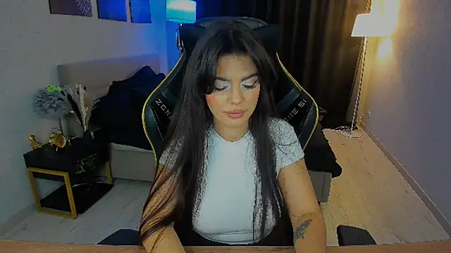 AlluringAriel online show from September 27, 7:42 pm