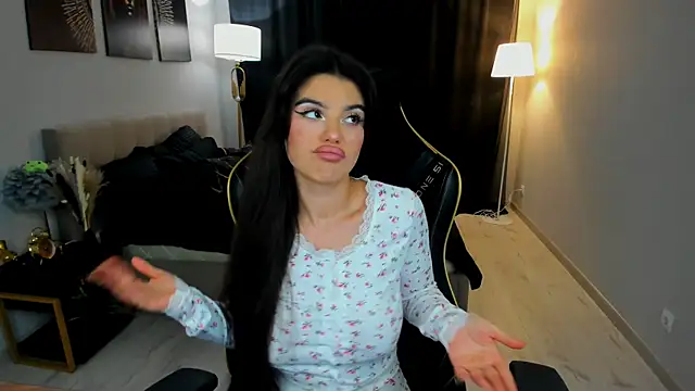 AlluringAriel online show from September 24, 11:39 am