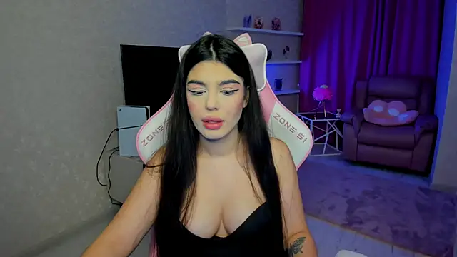 AlluringAriel online show from February 7, 7:11 pm