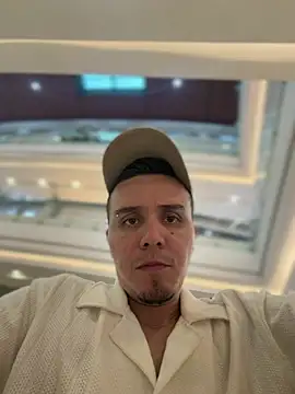 adam-rivera online show from February 11, 10:09 pm