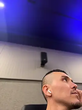 adam-rivera online show from April 14, 9:09 pm