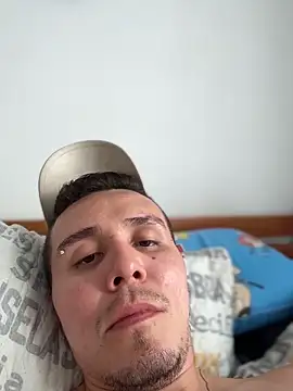 adam-rivera online show from April 3, 10:16 pm