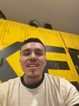 Snapshot of adam-rivera chatting on June 12, 8:39 pm adam-rivera online show from June 12, 8:39 pm