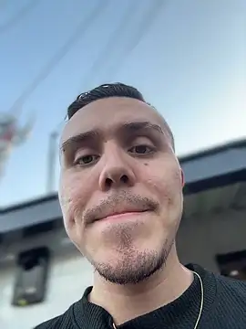 adam-rivera online show from March 20, 10:55 pm