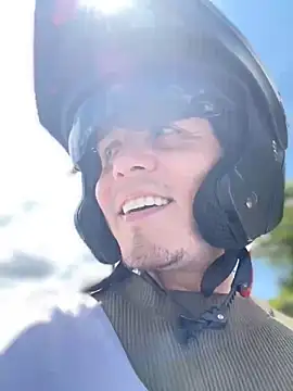 adam-rivera online show from September 21, 3:50 pm