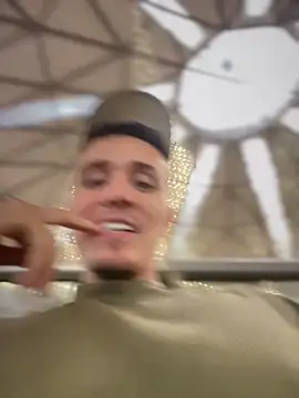 adam-rivera online show from November 30, 10:10 pm