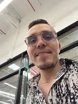 adam-rivera online show from March 4, 8:16 pm