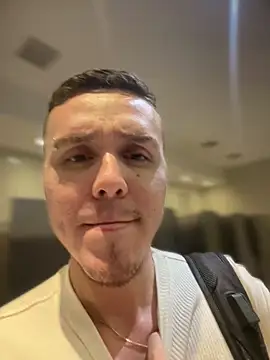 adam-rivera online show from November 15, 1:53 am