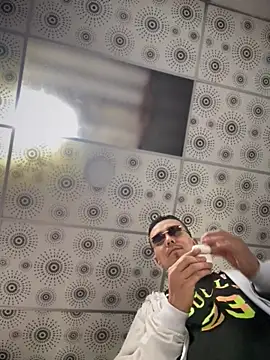 adam-rivera online show from October 20, 5:35 pm