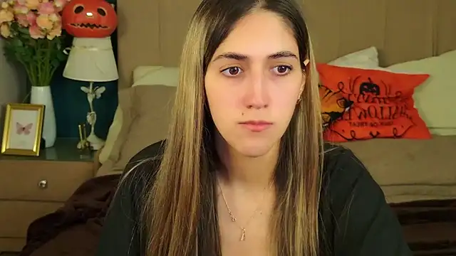 Teresa Stane online show from November 4, 5:22 am