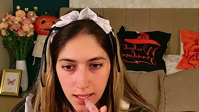 Teresa Stane online show from October 29, 5:28 am