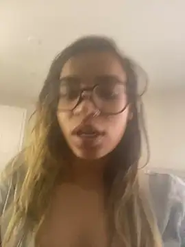 Snapshot of 1prettygem chatting on March 7, 5:28 pm 1prettygem online show from March 7, 5:28 pm