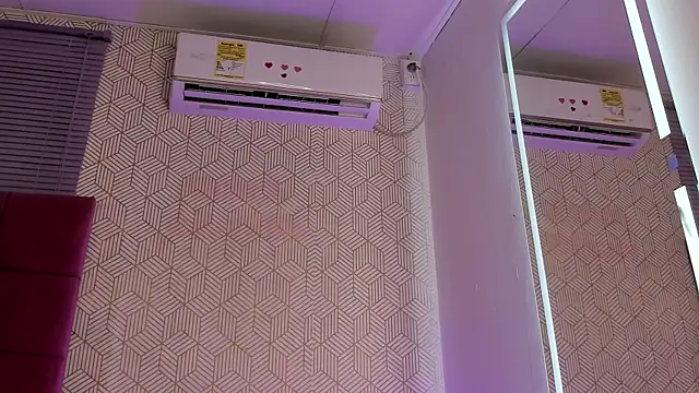 melodiipierce  online show from March 8, 5:38 am