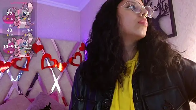 Aurora Brownn online show from March 1, 1:43 am