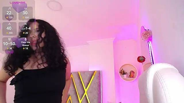 Aurora Brownn online show from March 17, 11:31 am