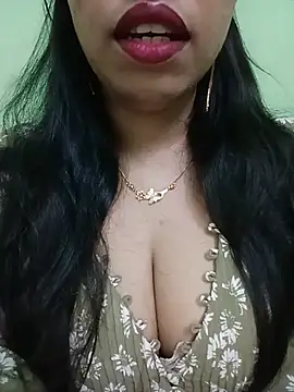 Snapshot of Haniya-143 chatting on July 22, 12:45 am Haniya-143 online show from July 22, 12:45 am