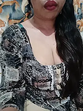 Snapshot of Haniya-143 chatting on June 30, 10:32 pm Haniya-143 online show from June 30, 10:32 pm